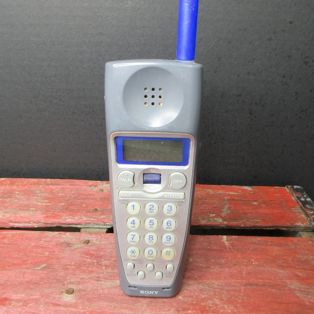 Sony SPP-A2780 QuadraStation 2.4GHz Cordless Phone System w/ Digital Answering